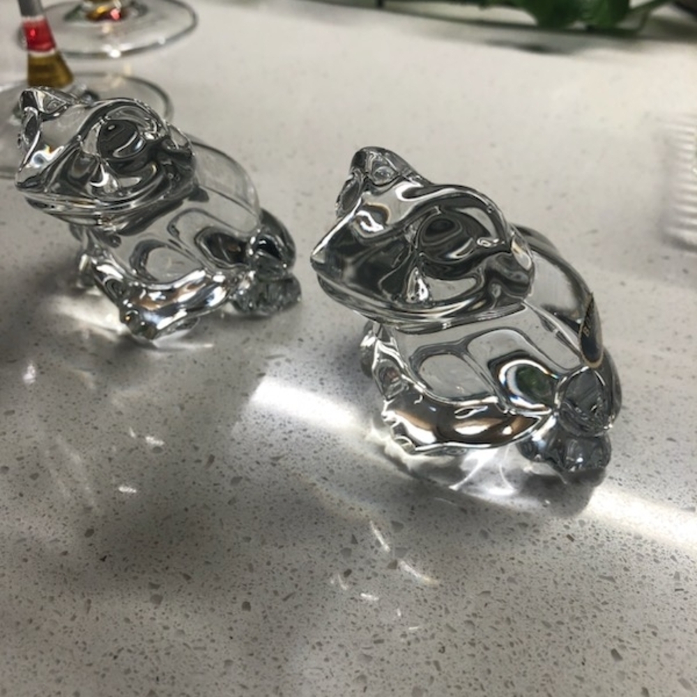 Crystal Frog Figurines